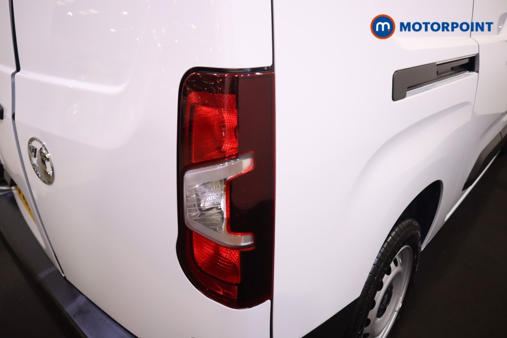 Vauxhall Combo Cargo Prime Manual Diesel Crew Bus - Stock Number (1567036) - 27th supplementary image