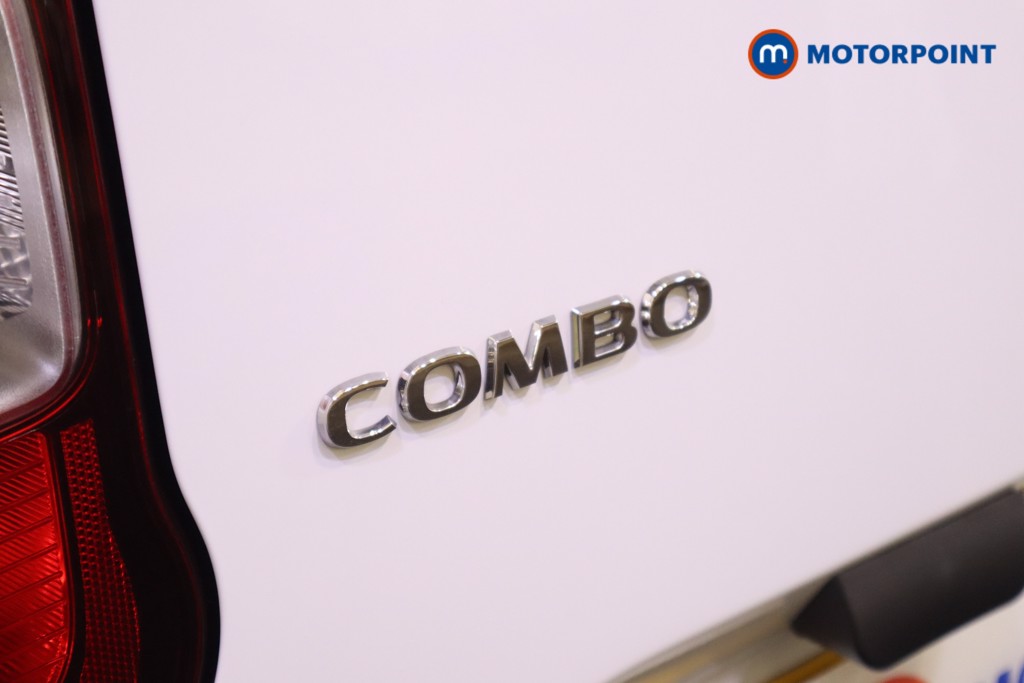 Vauxhall Combo Cargo Prime Manual Diesel Crew Bus - Stock Number (1567036) - 29th supplementary image
