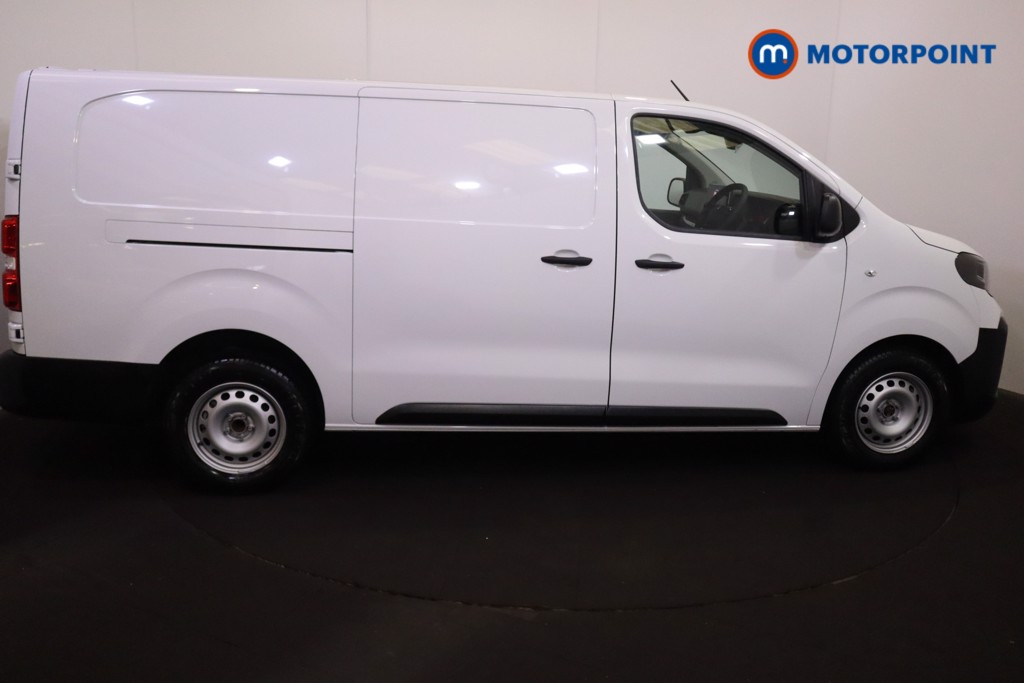 Vauxhall Vivaro Prime Manual Diesel Panel Van - Stock Number (1567274) - Passenger side front corner