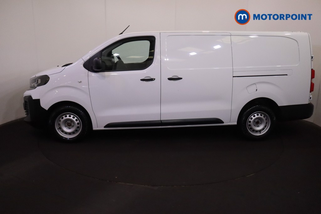 Vauxhall Vivaro Prime Manual Diesel Panel Van - Stock Number (1567274) - Drivers side rear corner
