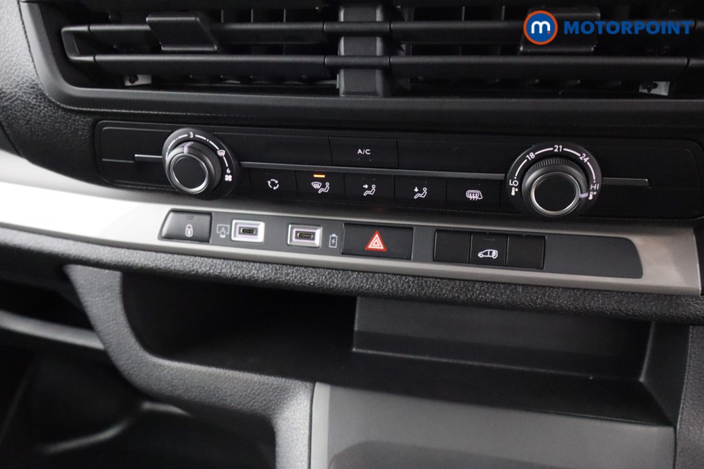 Vauxhall Vivaro Prime Manual Diesel Panel Van - Stock Number (1567276) - 8th supplementary image