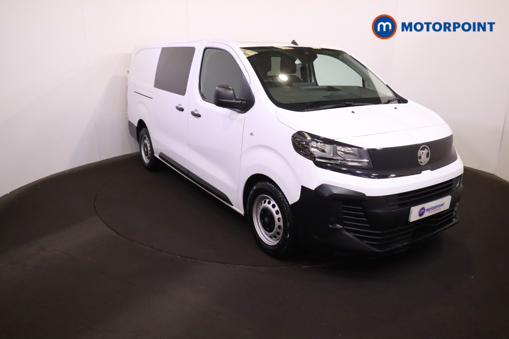 Vauxhall Vivaro Prime Manual Diesel Crew Bus - Stock Number (1567280) - Passenger side front corner