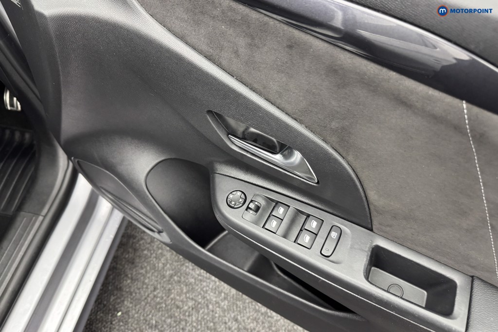Vauxhall Corsa Ultimate Manual Petrol Hatchback - Stock Number (1568024) - 17th supplementary image