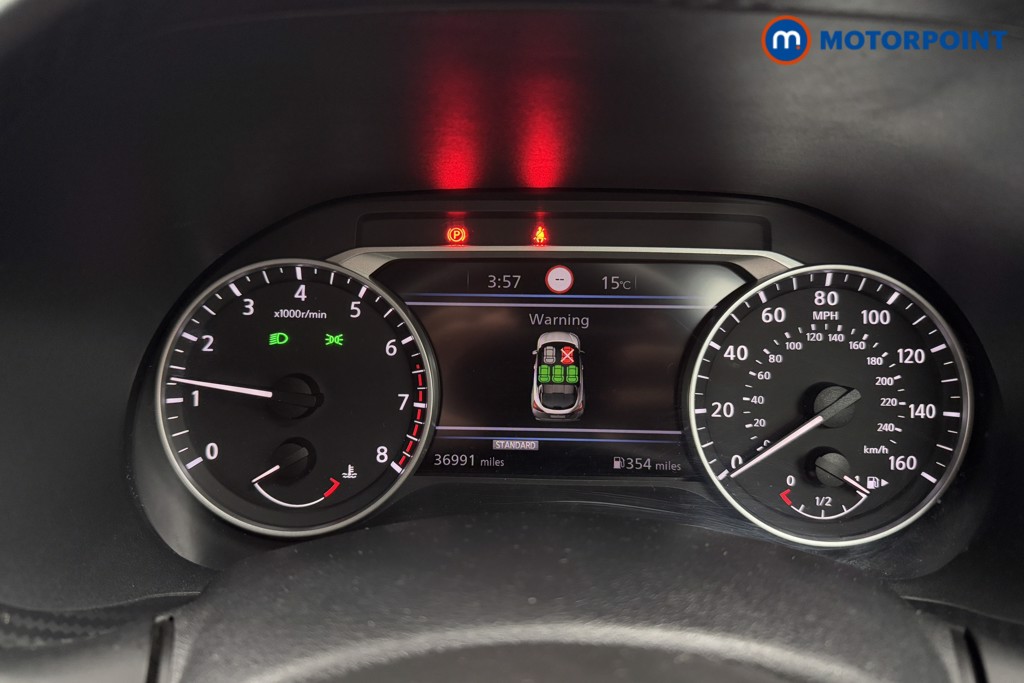Nissan Juke N-Connecta Manual Petrol SUV - Stock Number (1568039) - 6th supplementary image