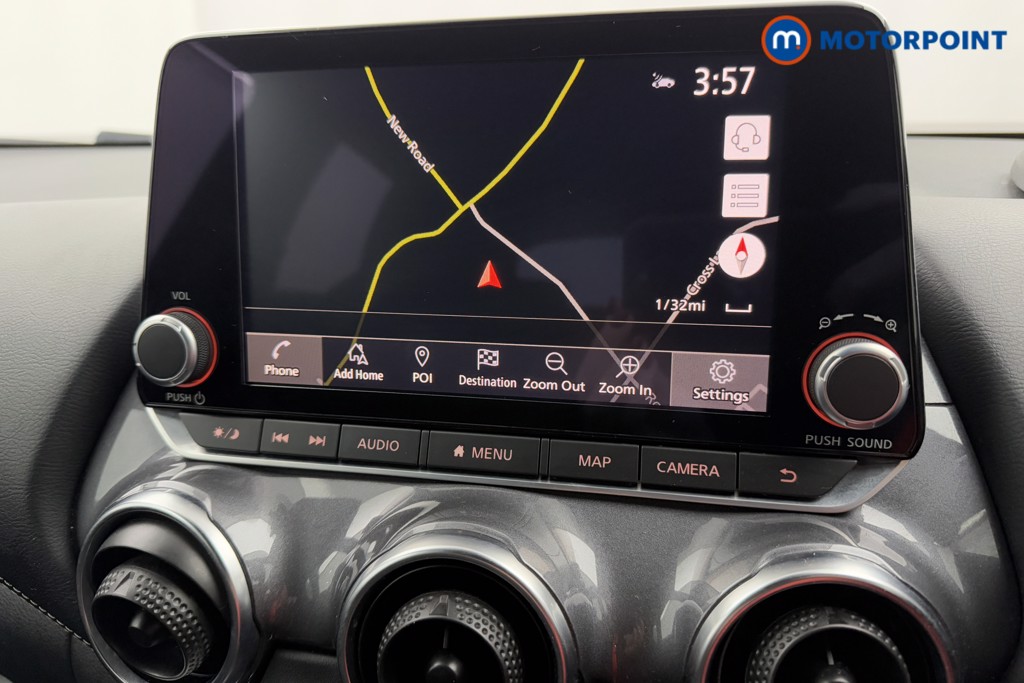 Nissan Juke N-Connecta Manual Petrol SUV - Stock Number (1568039) - 8th supplementary image