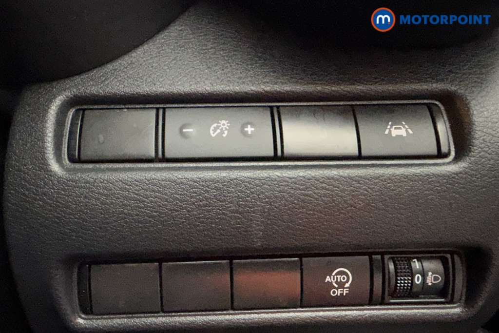 Nissan Juke N-Connecta Manual Petrol SUV - Stock Number (1568039) - 18th supplementary image