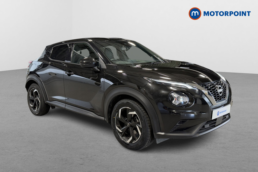 Nissan Juke N-Connecta Manual Petrol SUV - Stock Number (1568039) - Drivers side front corner