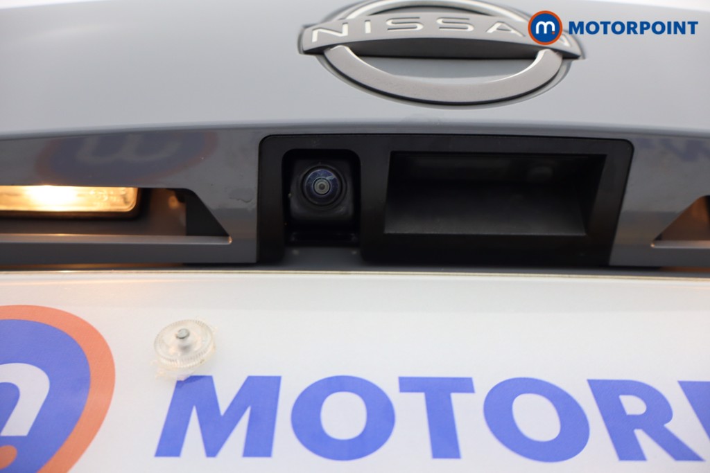 Nissan Juke N-Connecta Manual Petrol SUV - Stock Number (1568040) - 20th supplementary image
