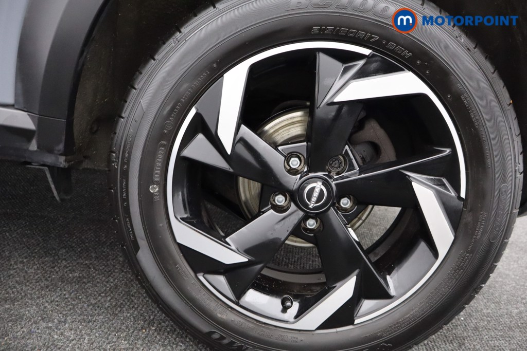 Nissan Juke N-Connecta Manual Petrol SUV - Stock Number (1568040) - 30th supplementary image