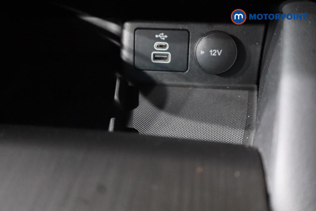 Ford Kuga St-Line X Automatic Petrol-Electric Hybrid SUV - Stock Number (1568683) - 5th supplementary image
