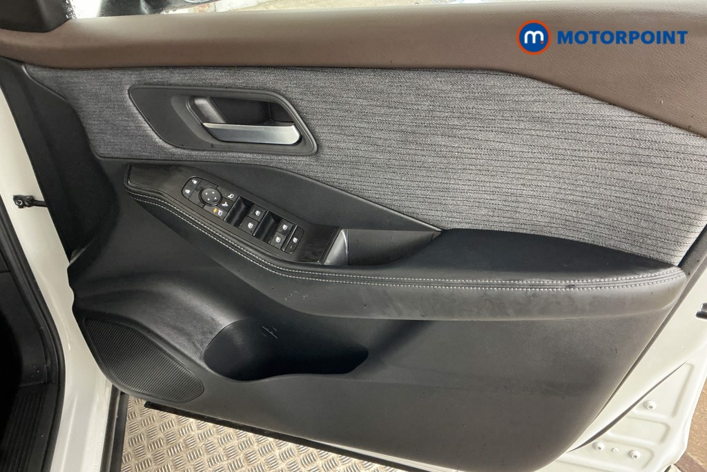 Nissan X-Trail N-Connecta Automatic Petrol-Electric Hybrid SUV - Stock Number (1568768) - 23rd supplementary image