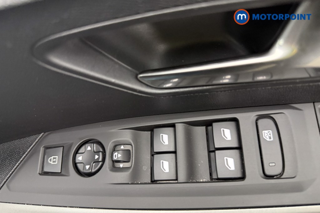Peugeot 3008 Allure Automatic Petrol-Electric Hybrid SUV - Stock Number (1569781) - 19th supplementary image