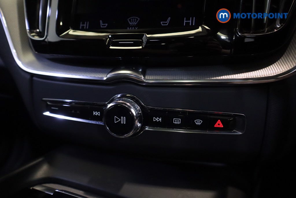 Volvo Xc60 R Design Pro Automatic Diesel SUV - Stock Number (1570041) - 17th supplementary image