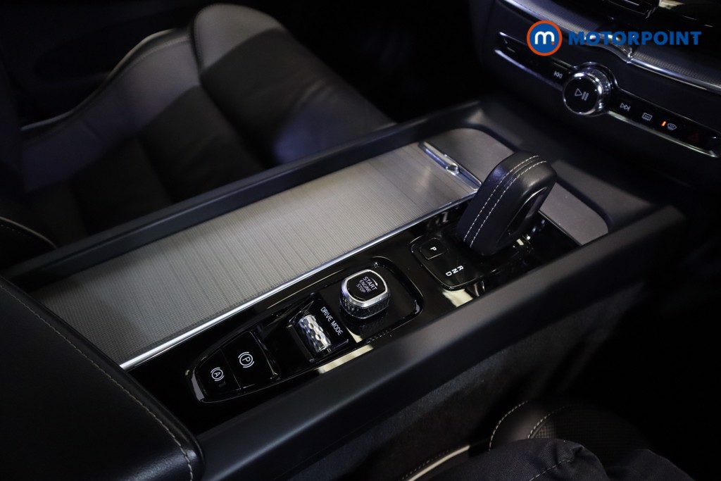 Volvo Xc60 R Design Pro Automatic Diesel SUV - Stock Number (1570041) - 18th supplementary image