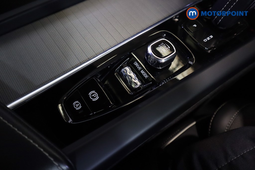 Volvo Xc60 R Design Pro Automatic Diesel SUV - Stock Number (1570041) - 19th supplementary image