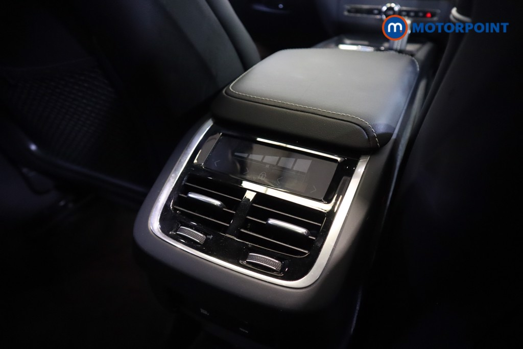 Volvo Xc60 R Design Pro Automatic Diesel SUV - Stock Number (1570041) - 28th supplementary image