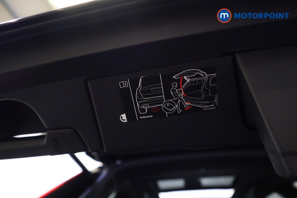 Volvo Xc60 R Design Pro Automatic Diesel SUV - Stock Number (1570041) - 33rd supplementary image