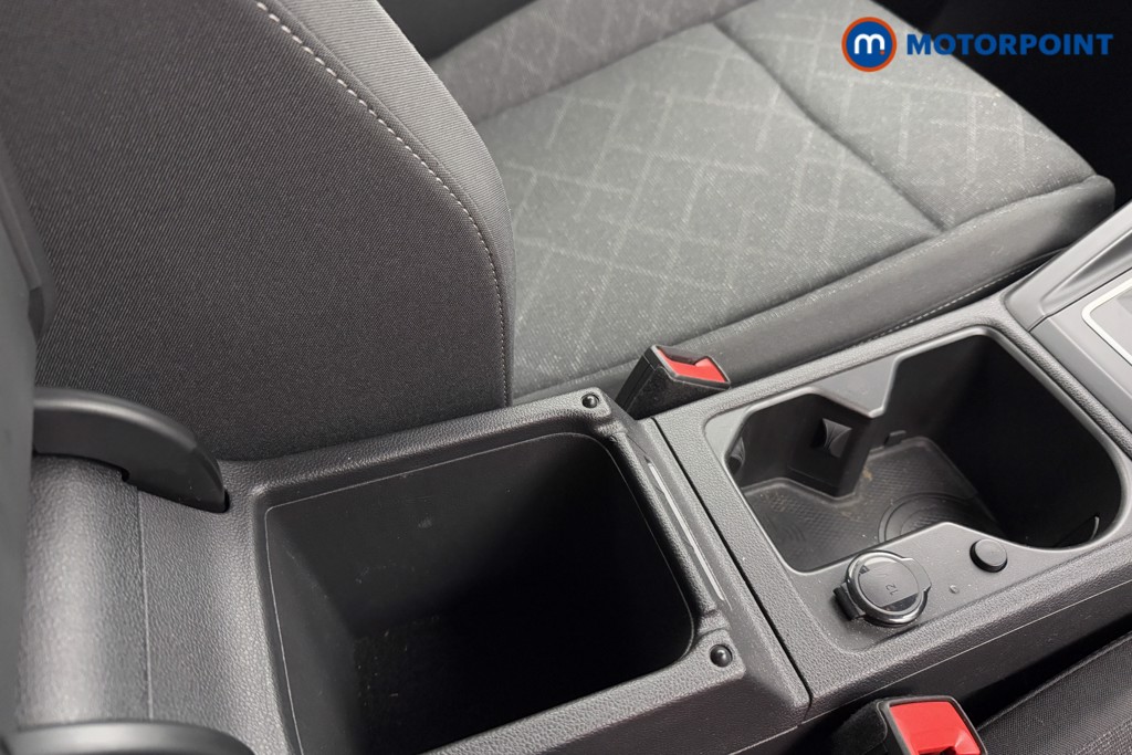 Volkswagen Golf Life Automatic Diesel Hatchback - Stock Number (1570133) - 16th supplementary image