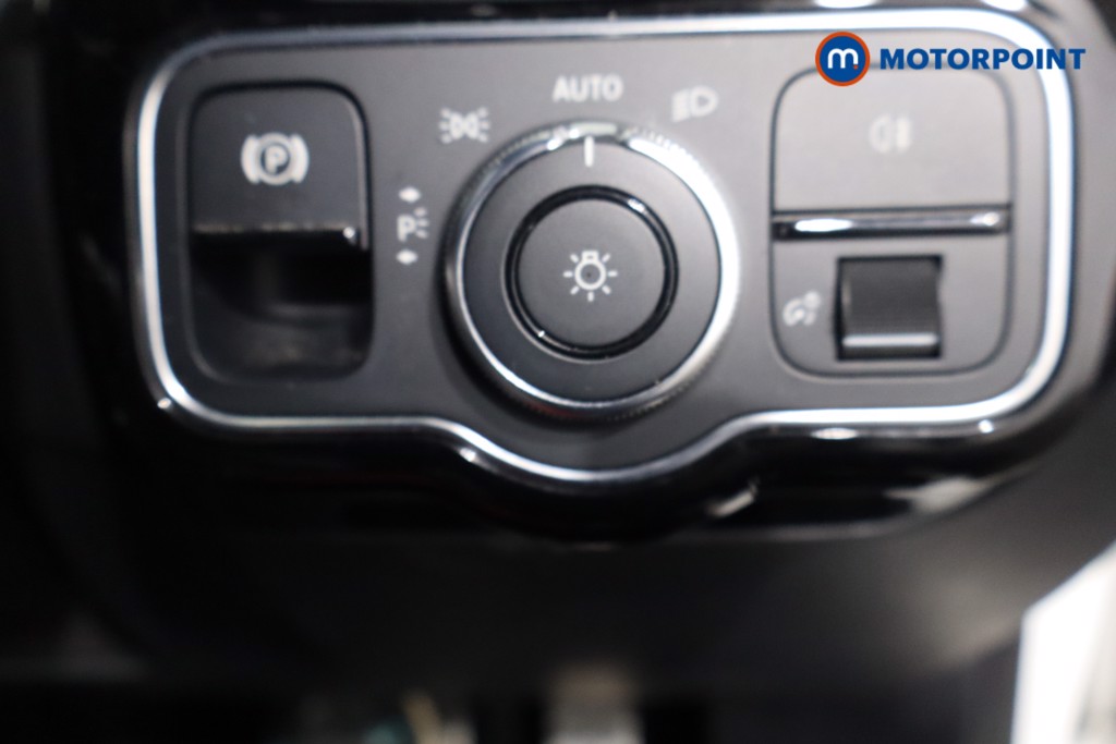 Mercedes-Benz CLA Amg Line Automatic Petrol Coupe - Stock Number (1570502) - 23rd supplementary image