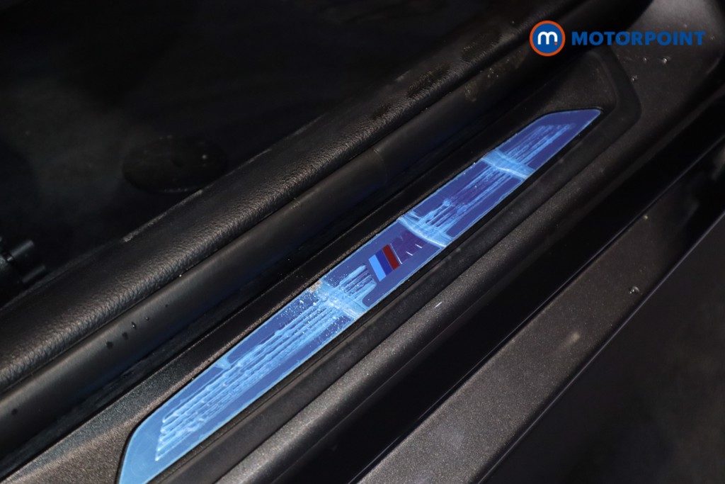 BMW 3 Series M Sport Shadow Edition Automatic Diesel Saloon - Stock Number (1570610) - 5th supplementary image