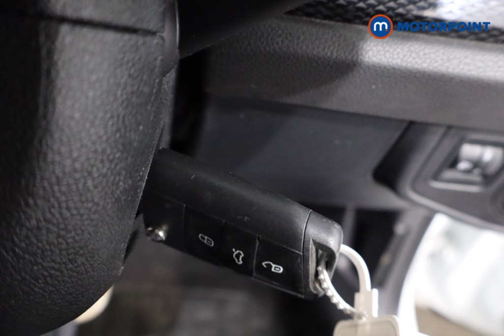 Volkswagen Taigo Life Manual Petrol SUV - Stock Number (1570709) - 13th supplementary image