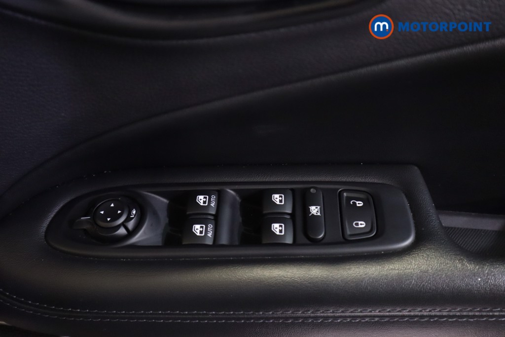 Jeep Compass Night Eagle Manual Petrol SUV - Stock Number (1571030) - 3rd supplementary image