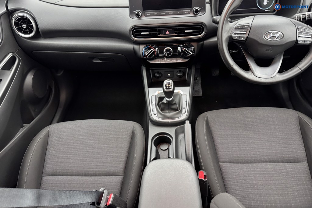 Hyundai Kona Se Connect Manual Petrol-Electric Hybrid SUV - Stock Number (1571499) - 5th supplementary image
