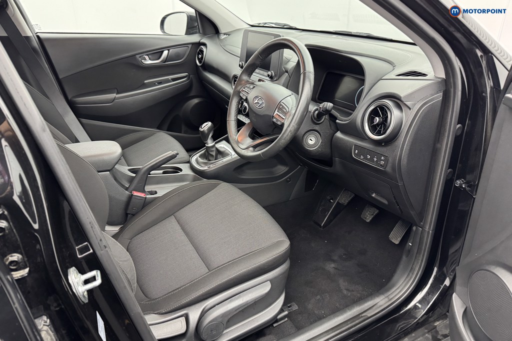 Hyundai Kona Se Connect Manual Petrol-Electric Hybrid SUV - Stock Number (1571499) - 6th supplementary image