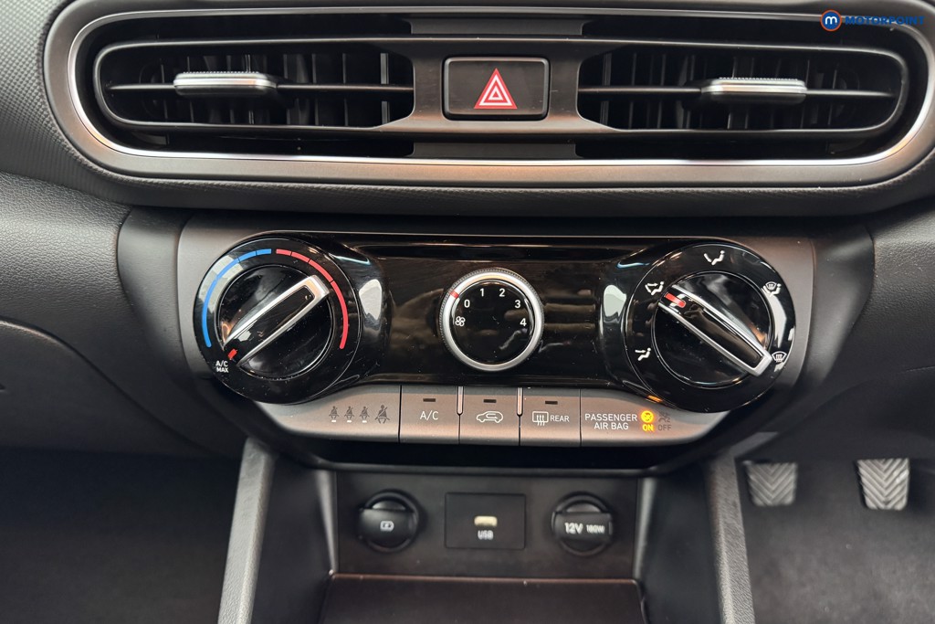 Hyundai Kona Se Connect Manual Petrol-Electric Hybrid SUV - Stock Number (1571499) - 14th supplementary image