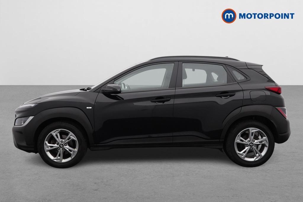 Hyundai Kona Se Connect Manual Petrol-Electric Hybrid SUV - Stock Number (1571499) - Passenger side