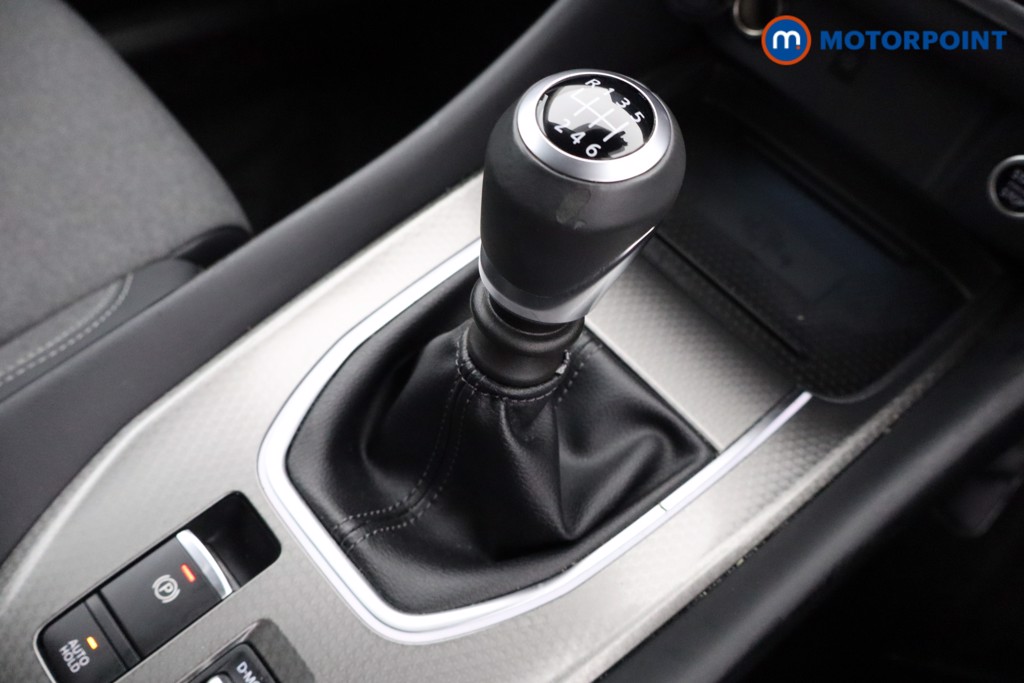 Nissan Qashqai N-Connecta Manual Petrol SUV - Stock Number (1571752) - 12th supplementary image