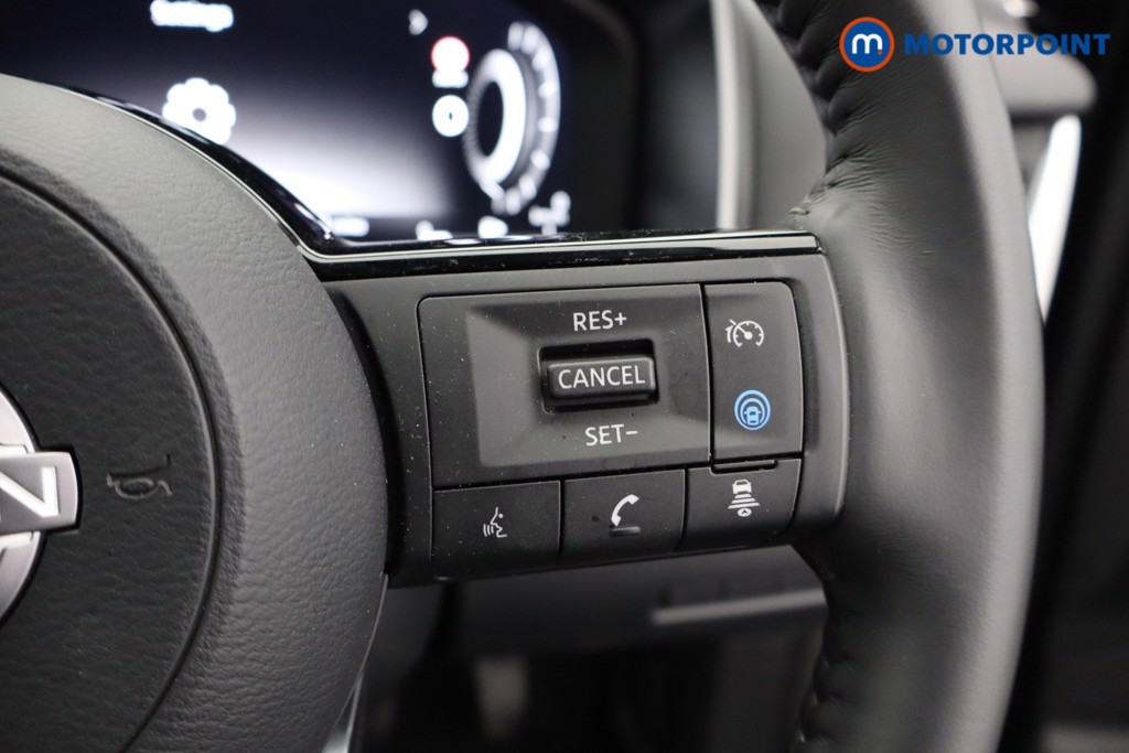 Nissan Qashqai N-Connecta Manual Petrol SUV - Stock Number (1571752) - 14th supplementary image