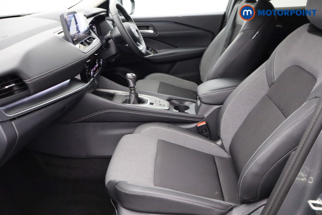 Nissan Qashqai N-Connecta Manual Petrol SUV - Stock Number (1571752) - 23rd supplementary image
