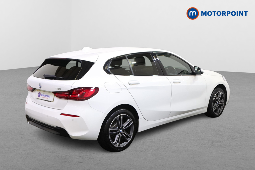 BMW 1 Series Sport Manual Petrol Hatchback - Stock Number (1571822) - Drivers side rear corner