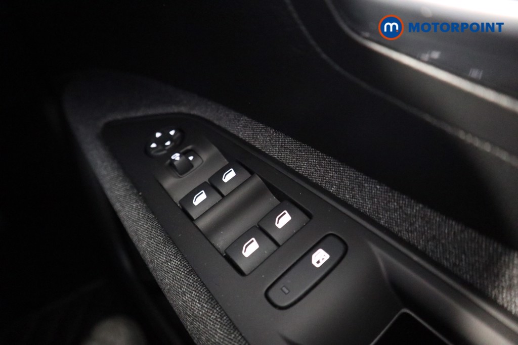 Peugeot 3008 Active Premium Manual Diesel SUV - Stock Number (1572108) - 6th supplementary image