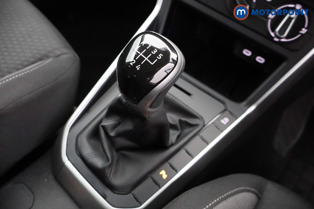 Volkswagen Polo Match Manual Petrol Hatchback - Stock Number (1572425) - 13th supplementary image