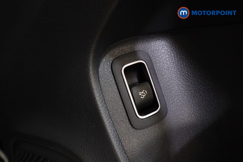 Mercedes-Benz A Class Sport Executive Edition Automatic Petrol Saloon - Stock Number (1572688) - 11th supplementary image