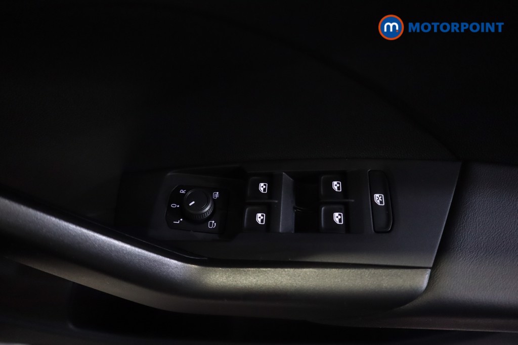 Volkswagen T-Cross Black Edition Manual Petrol SUV - Stock Number (1572692) - 3rd supplementary image
