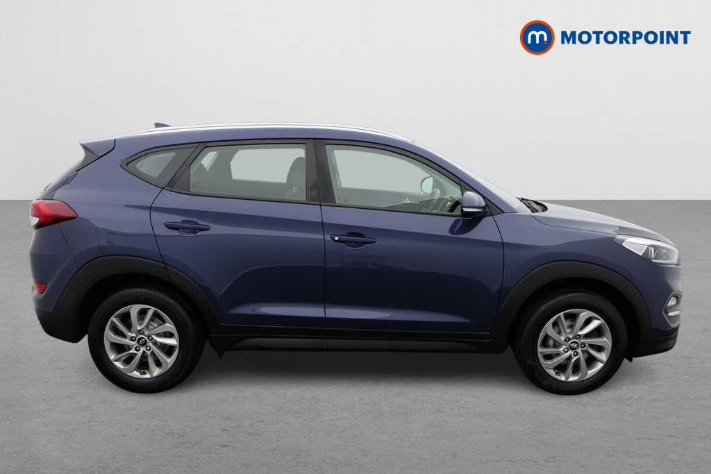 Hyundai Tucson Se Nav Manual Petrol SUV - Stock Number (1572803) - Drivers side