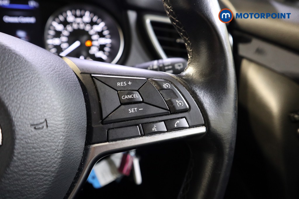 Nissan Qashqai Acenta Premium Manual Petrol SUV - Stock Number (1573079) - 4th supplementary image