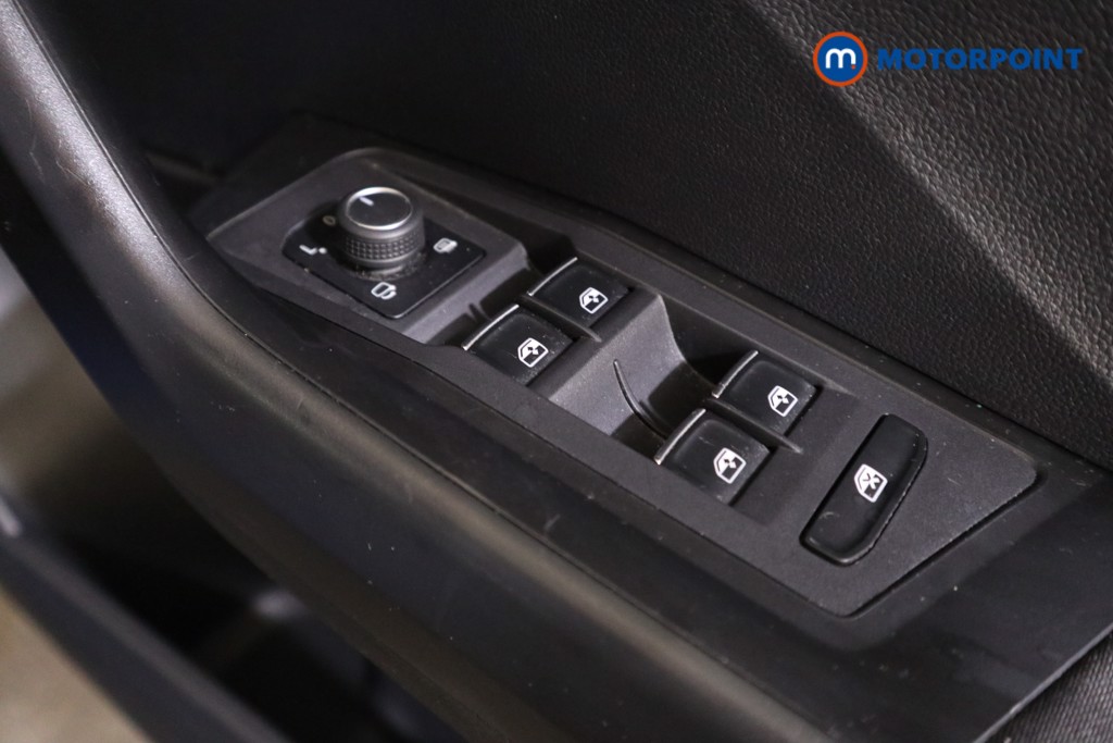 Volkswagen T-Roc SE Manual Diesel SUV - Stock Number (1573139) - 11th supplementary image