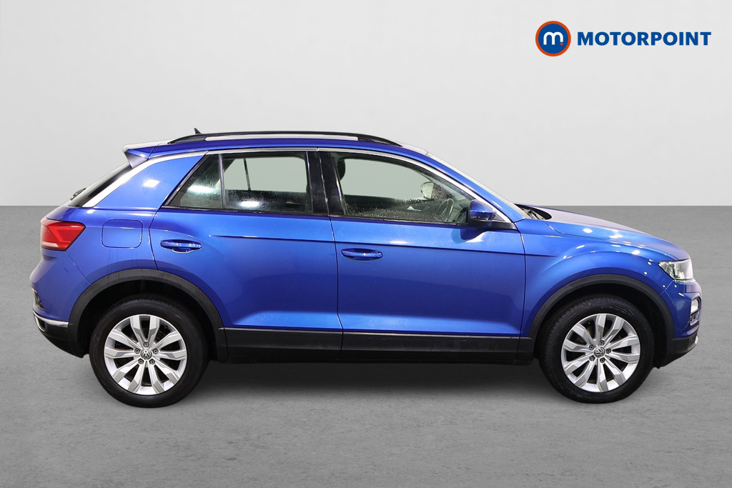 Volkswagen T-Roc SE Manual Diesel SUV - Stock Number (1573139) - Drivers side