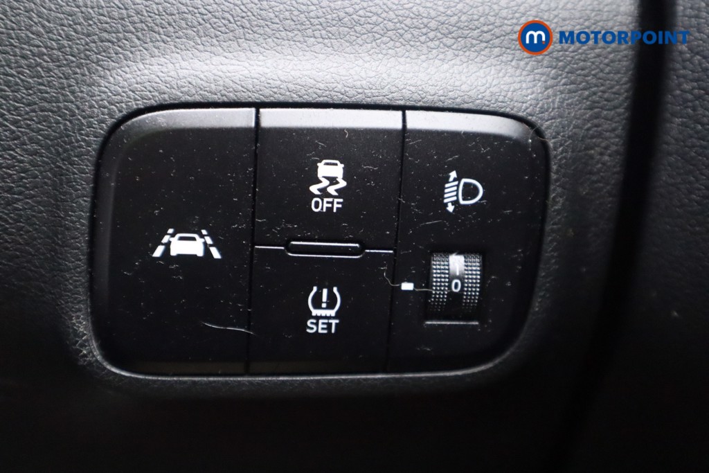Hyundai I10 Premium Manual Petrol Hatchback - Stock Number (1573316) - 9th supplementary image