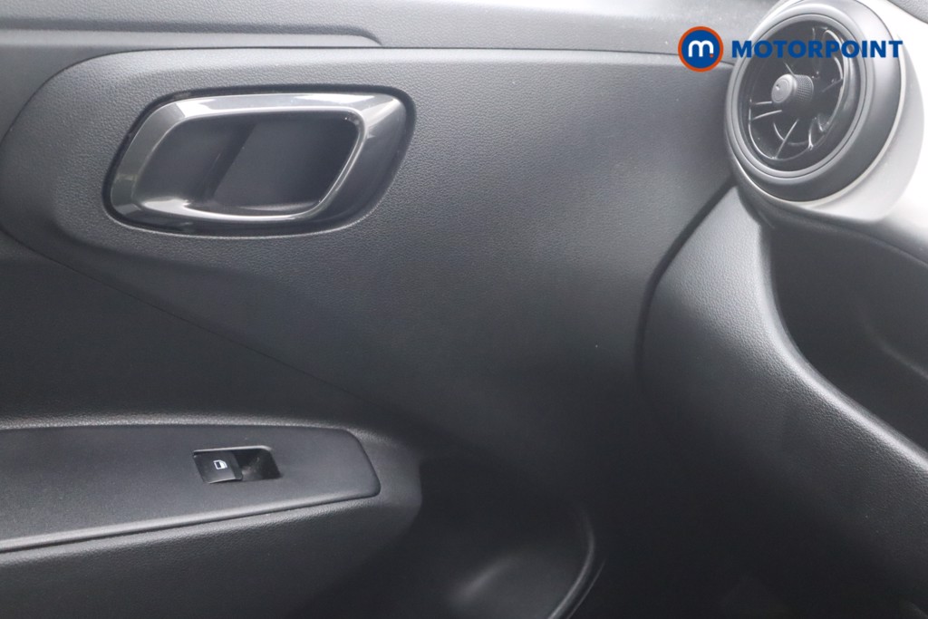Hyundai I10 Premium Manual Petrol Hatchback - Stock Number (1573316) - 11th supplementary image