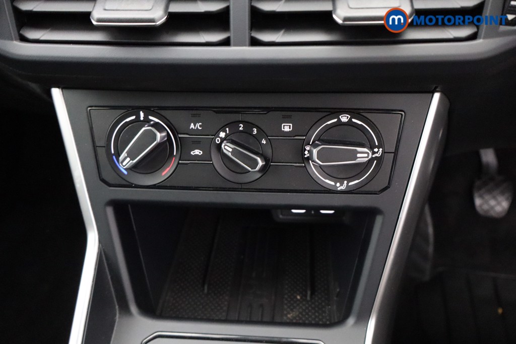 Volkswagen Polo Match Manual Petrol Hatchback - Stock Number (1573402) - 12th supplementary image