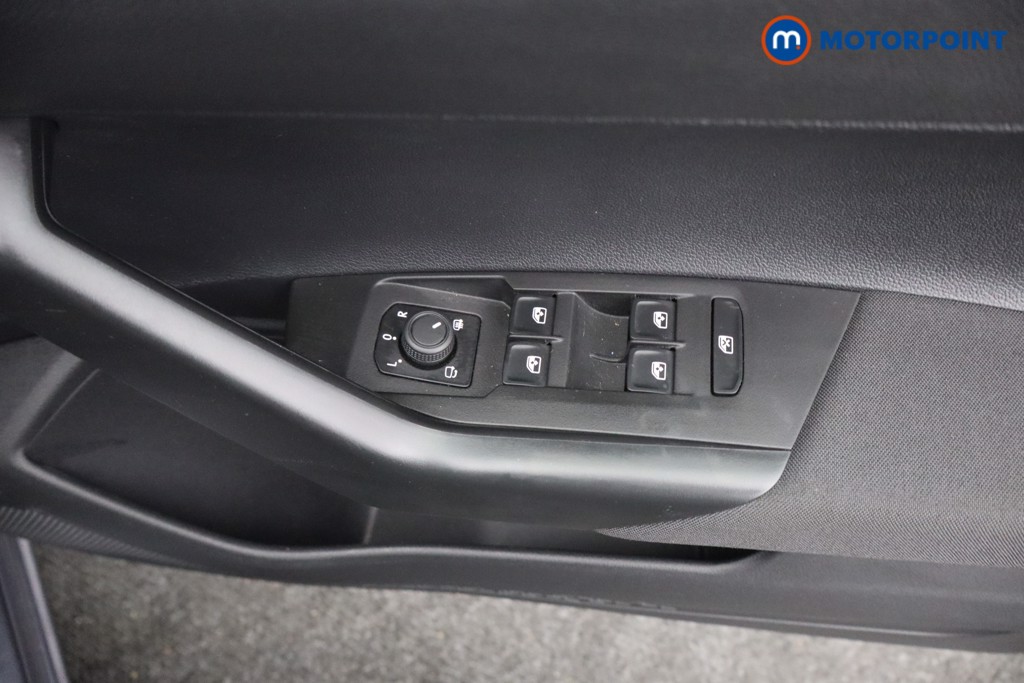 Volkswagen Polo Match Manual Petrol Hatchback - Stock Number (1573402) - 17th supplementary image