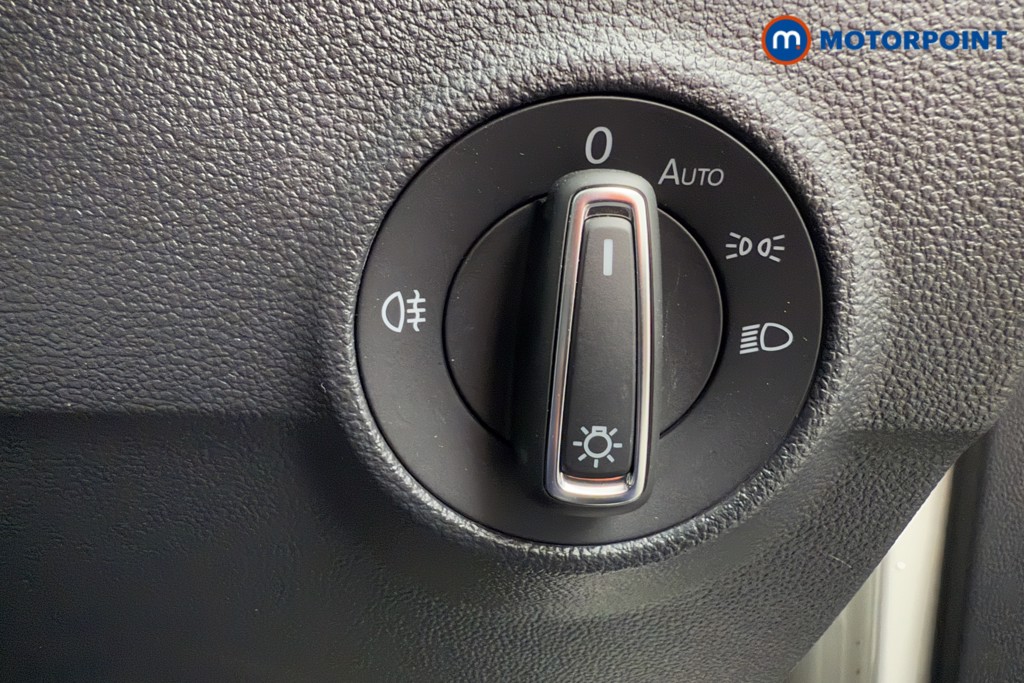 Volkswagen T-Roc R-Line Manual Petrol SUV - Stock Number (1573611) - 19th supplementary image