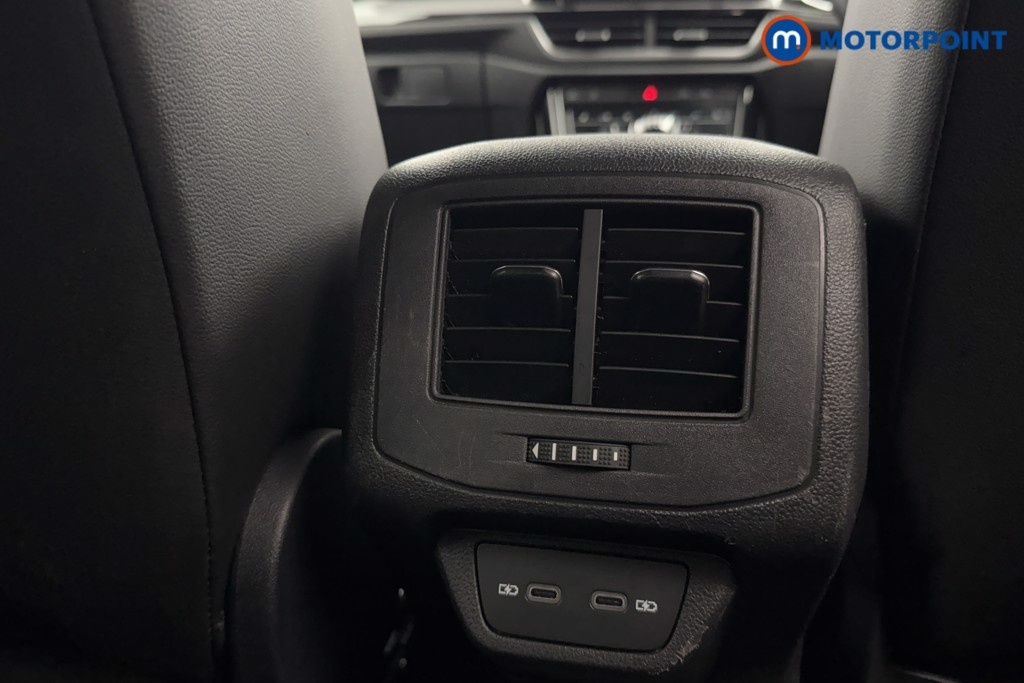 Volkswagen T-Roc R-Line Manual Petrol SUV - Stock Number (1573611) - 25th supplementary image