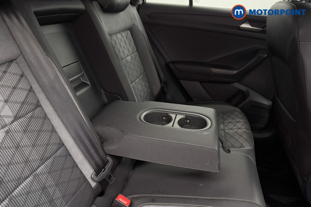 Volkswagen T-Roc R-Line Manual Petrol SUV - Stock Number (1573611) - 26th supplementary image