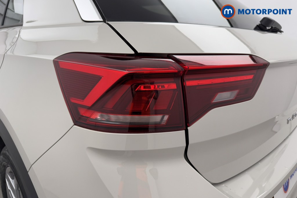 Volkswagen T-Roc R-Line Manual Petrol SUV - Stock Number (1573611) - 29th supplementary image